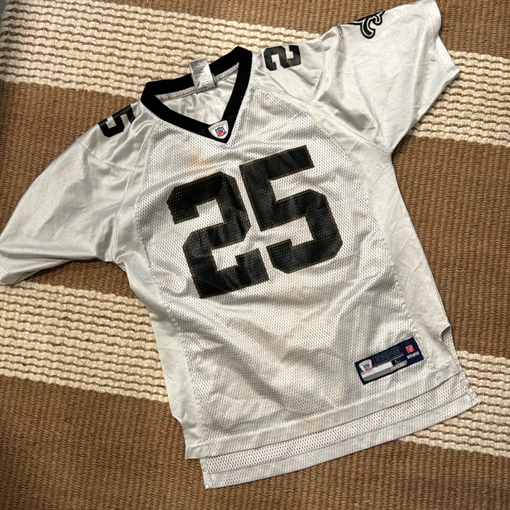Throwback Reggie Bush saints jersey